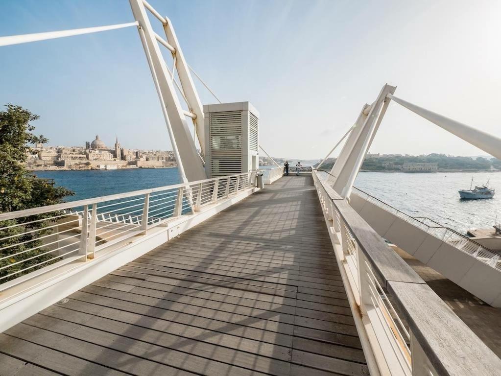 Seafront Lux Apart Inc Pool, Upmarket Area Sliema Kültér fotó